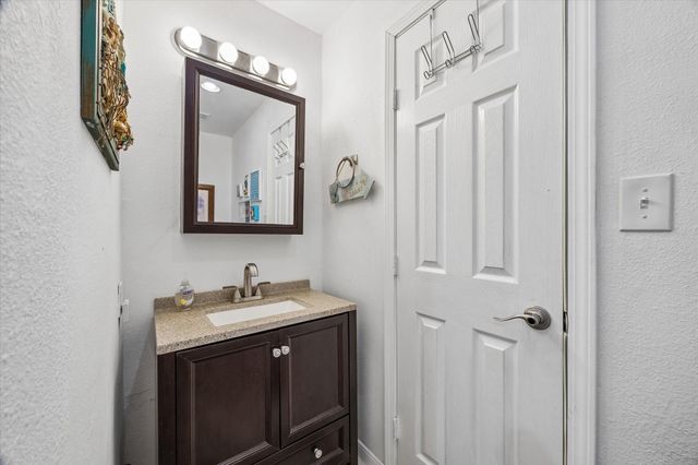 6610 Fairway Drive, Galveston, TX 77551