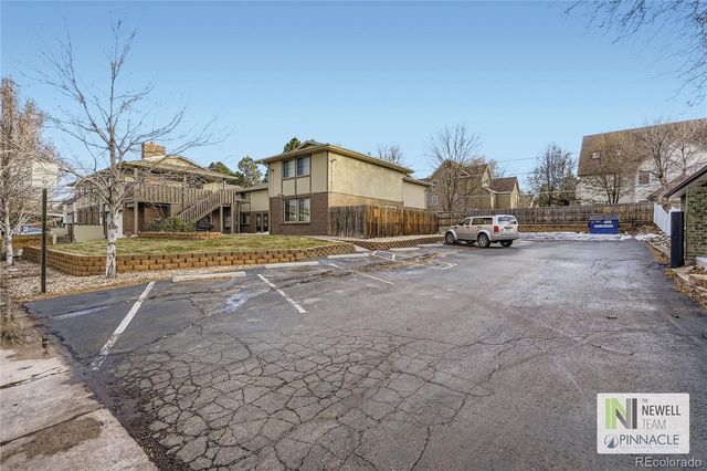 5720 W Warren Avenue, Denver, CO 80227