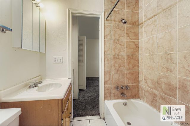 5720 W Warren Avenue, Denver, CO 80227