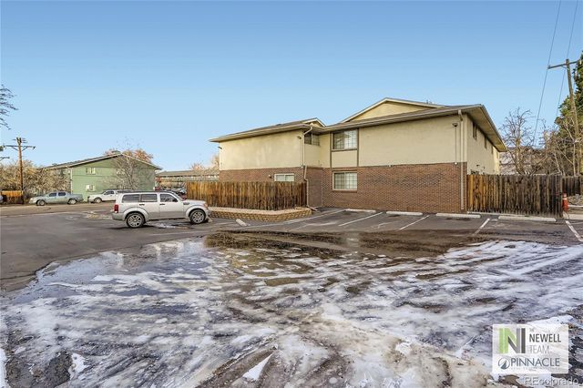 5720 W Warren Avenue, Denver, CO 80227