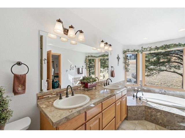 7307 Settlers Dr, Morrison, CO 80465