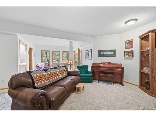 7307 Settlers Dr, Morrison, CO 80465