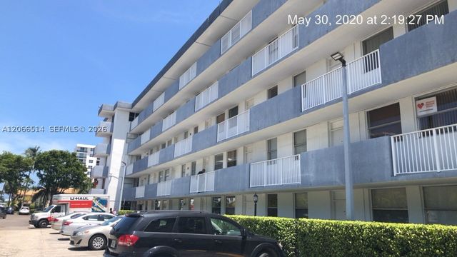 1801 S Treasure Dr 401, North Bay Village, FL 33141