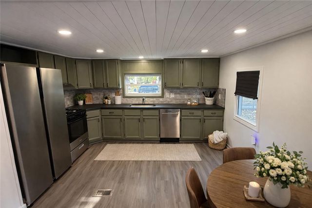 4315 Mountain Court, North Whitehall Twp, PA 18069