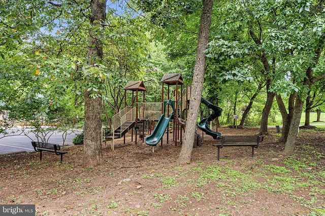 24139 LENAH WOODS PL, Aldie, VA 20105