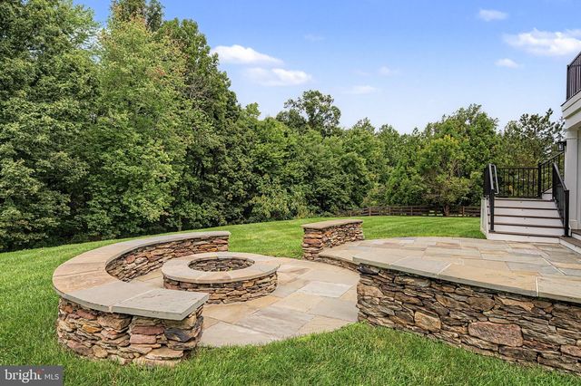 24139 LENAH WOODS PL, Aldie, VA 20105