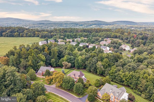 24139 LENAH WOODS PL, Aldie, VA 20105