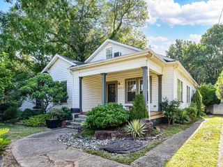 4317 Commonwealth Avenue, Charlotte, NC 28205