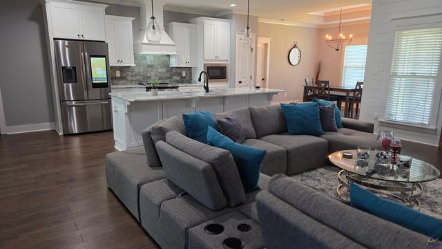 118 Brook Hollow Court, Kathleen, GA 31047