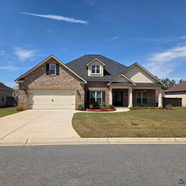 118 Brook Hollow Court, Kathleen, GA 31047