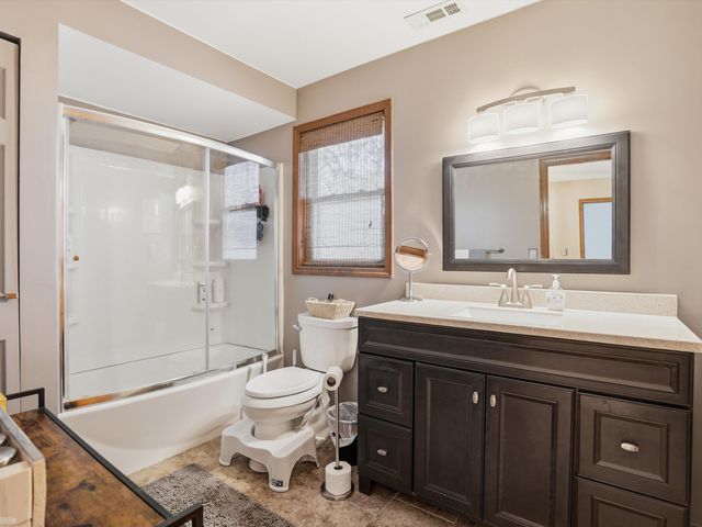 46290 Brentwood Street, Macomb Twp, MI 48042