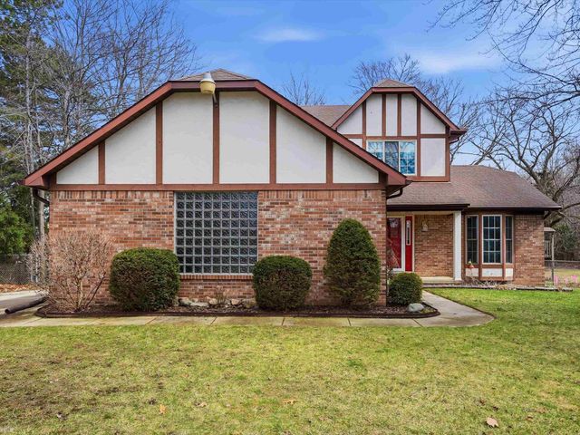 46290 Brentwood Street, Macomb Twp, MI 48042
