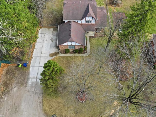 46290 Brentwood Street, Macomb Twp, MI 48042