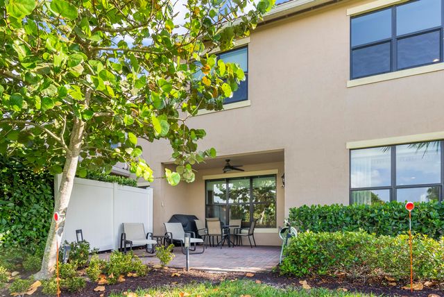 9941 Brickhill Drive, Boca Raton, FL 33428