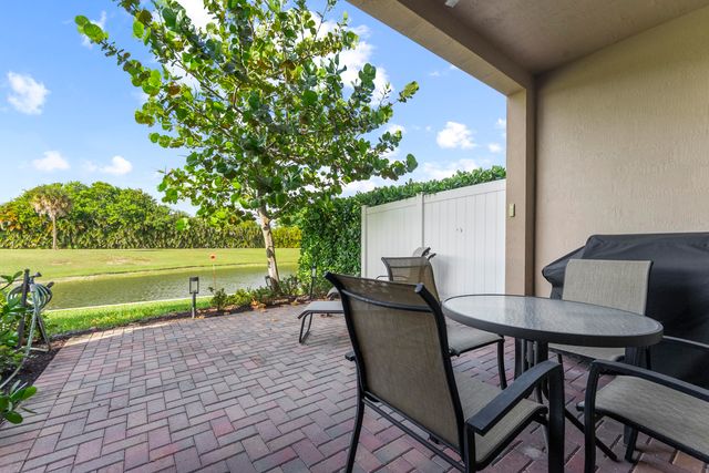 9941 Brickhill Drive, Boca Raton, FL 33428