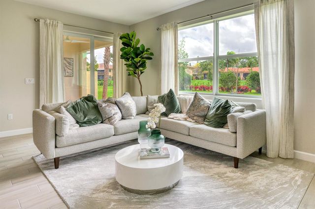 5696 Spacious Skies Way, Delray Beach, FL 33484