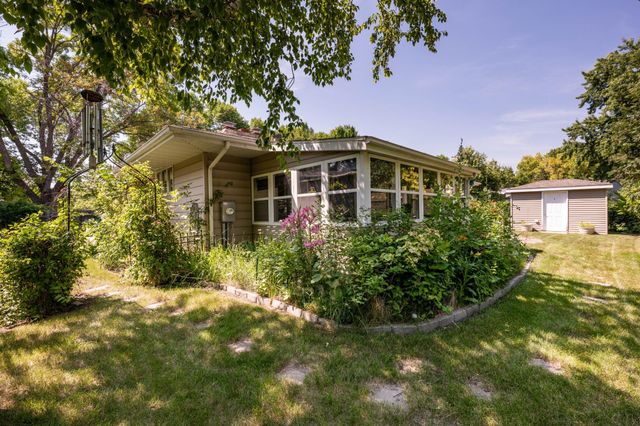 2474 W Country Club Drive S, Fargo, ND 58103