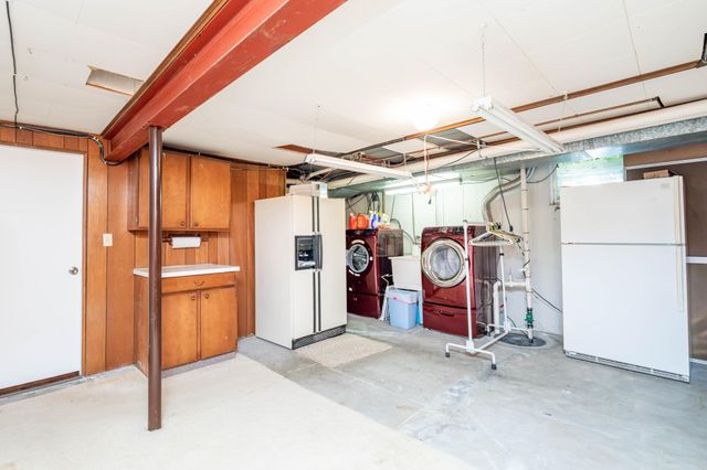 2474 W Country Club Drive S, Fargo, ND 58103