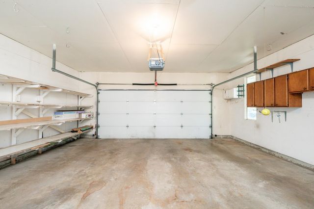 2474 W Country Club Drive S, Fargo, ND 58103