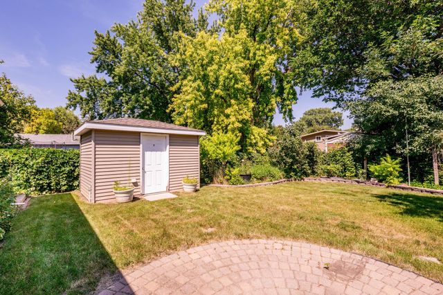 2474 W Country Club Drive S, Fargo, ND 58103