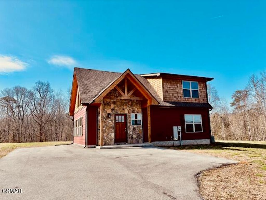 3863 Holders Grove Road, Cosby, TN 37722