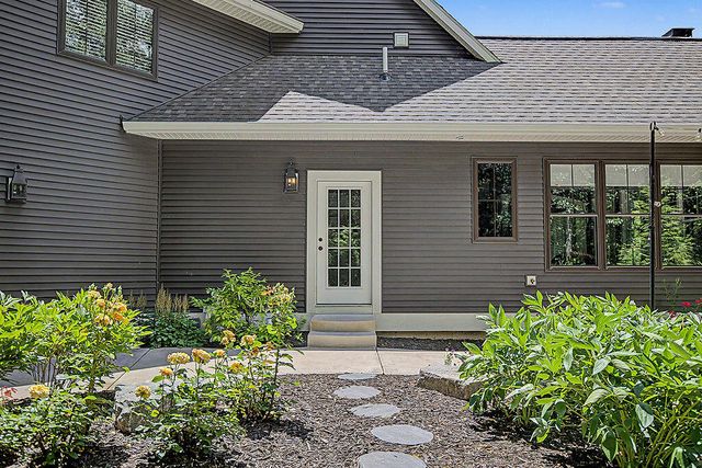 547 Roundtree Drive, Ada, MI 49301