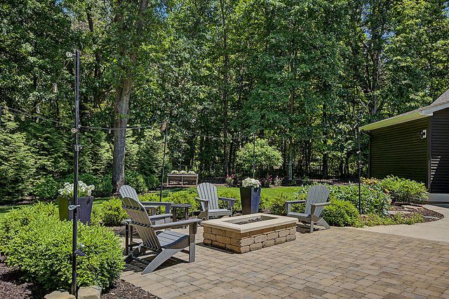 547 Roundtree Drive, Ada, MI 49301