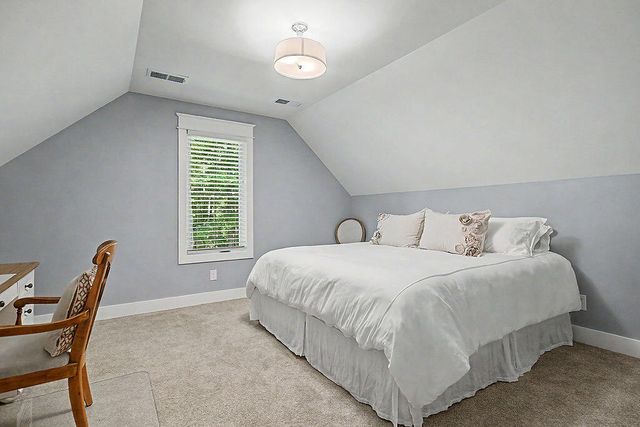 547 Roundtree Drive, Ada, MI 49301