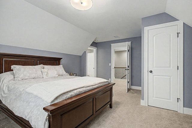 547 Roundtree Drive, Ada, MI 49301