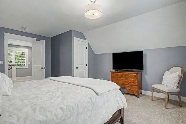 547 Roundtree Drive, Ada, MI 49301