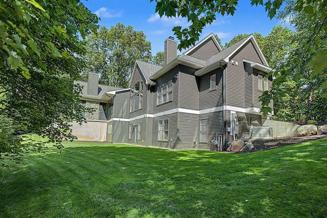 547 Roundtree Drive, Ada, MI 49301