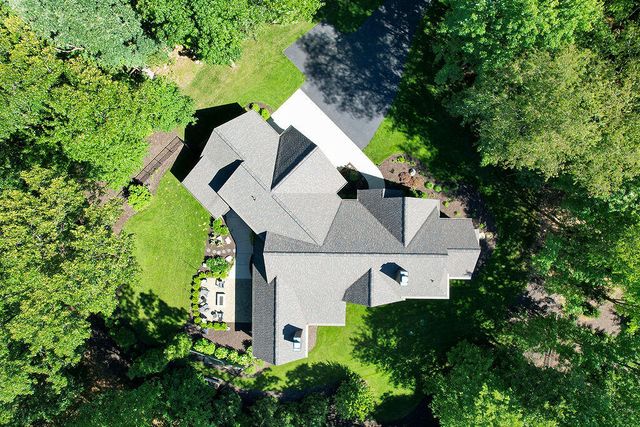547 Roundtree Drive, Ada, MI 49301