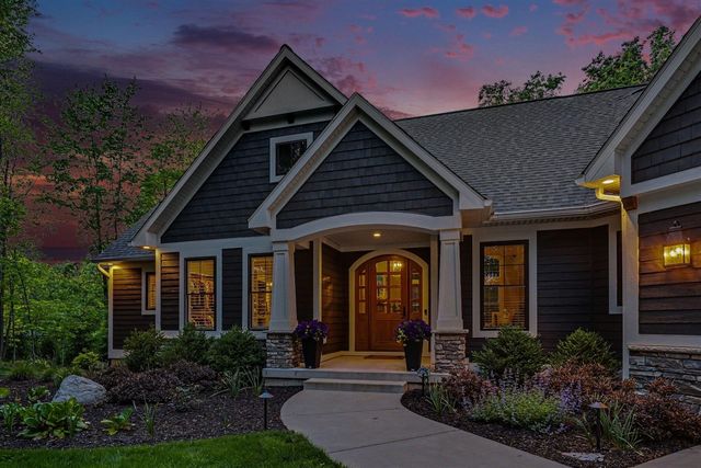 547 Roundtree Drive, Ada, MI 49301