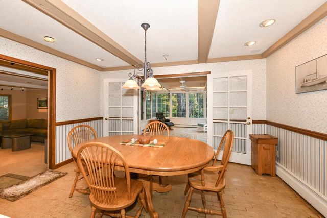 W286S4684 Woods ROAD, Waukesha, WI 53189