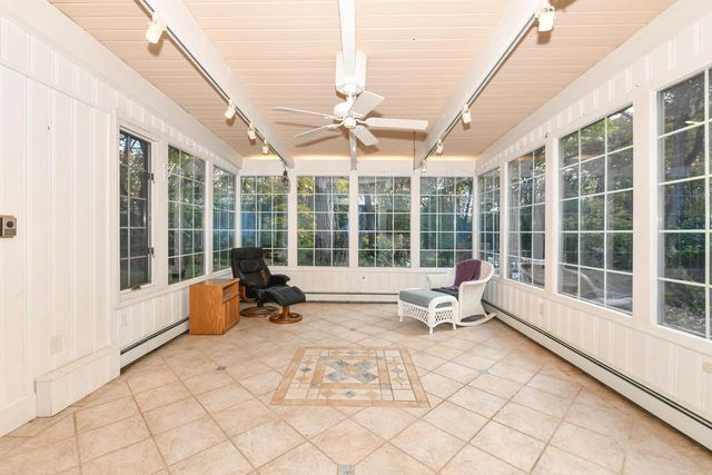 W286S4684 Woods ROAD, Waukesha, WI 53189