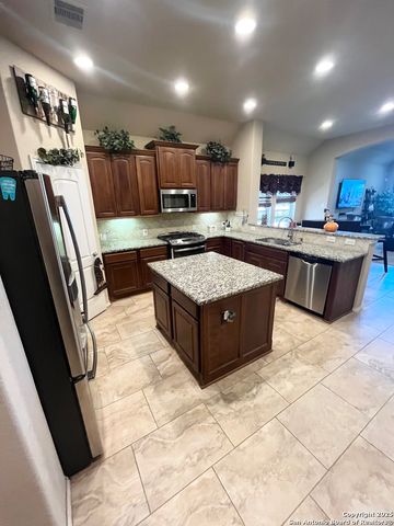 8714 White Crown, San Antonio, TX 78254