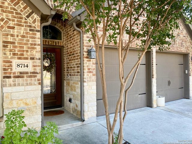 8714 White Crown, San Antonio, TX 78254