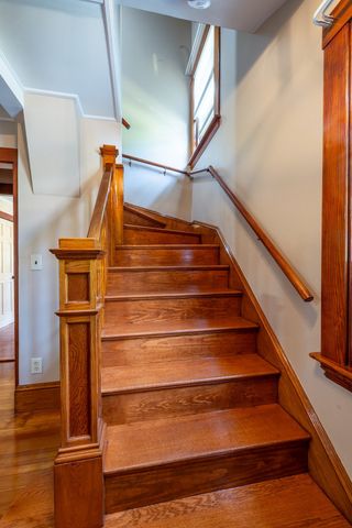 6 Hillcrest Rd, Beverly, MA 01915