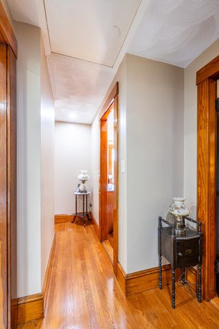 6 Hillcrest Rd, Beverly, MA 01915