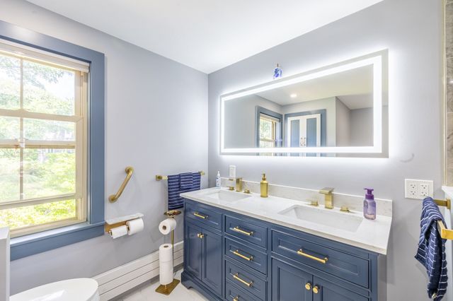 6 Hillcrest Rd, Beverly, MA 01915