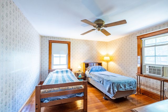 6 Hillcrest Rd, Beverly, MA 01915