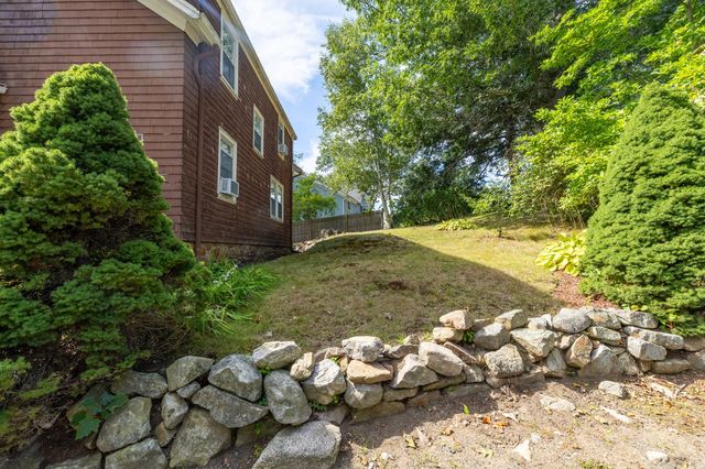 6 Hillcrest Rd, Beverly, MA 01915