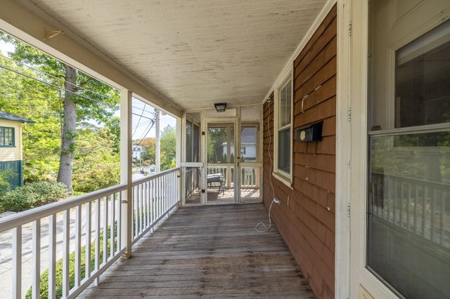 6 Hillcrest Rd, Beverly, MA 01915