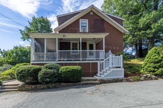 6 Hillcrest Rd, Beverly, MA 01915