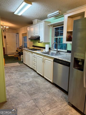 5802 River Trail, Blackshear, GA 31516