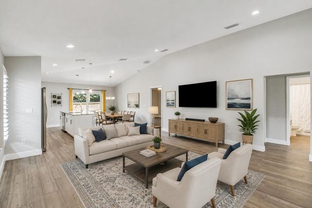 3121 Pinewood Avenue, West Palm Beach, FL 33407