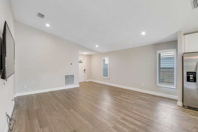 3121 Pinewood Avenue, West Palm Beach, FL 33407