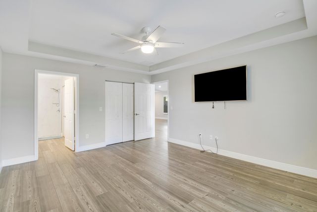 3121 Pinewood Avenue, West Palm Beach, FL 33407