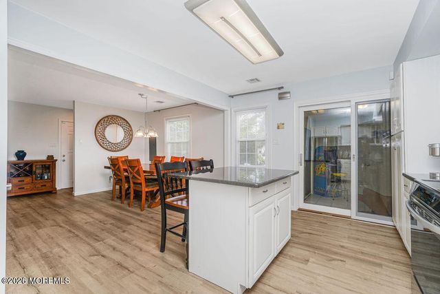 71 Patrick Henry Square A, Freehold, NJ 07728