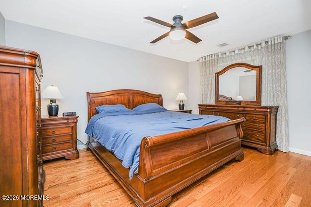 71 Patrick Henry Square A, Freehold, NJ 07728